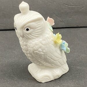 Vintage 70s Ardalt Owl‎ Pin Cushion White Porcelain Applied Flowers Sewing Decor